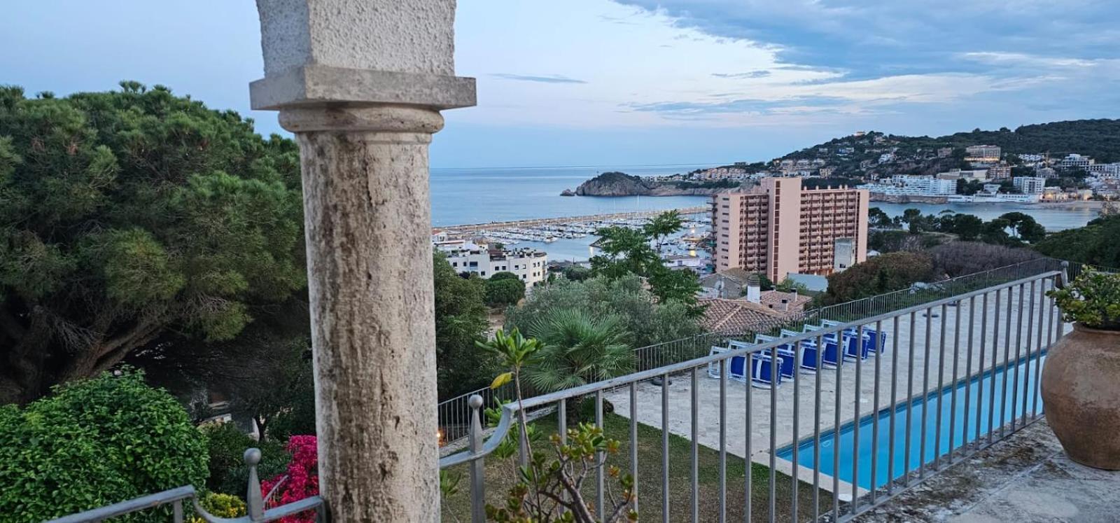 Villa Maricel Sant Feliu de Guíxols Extérieur photo
